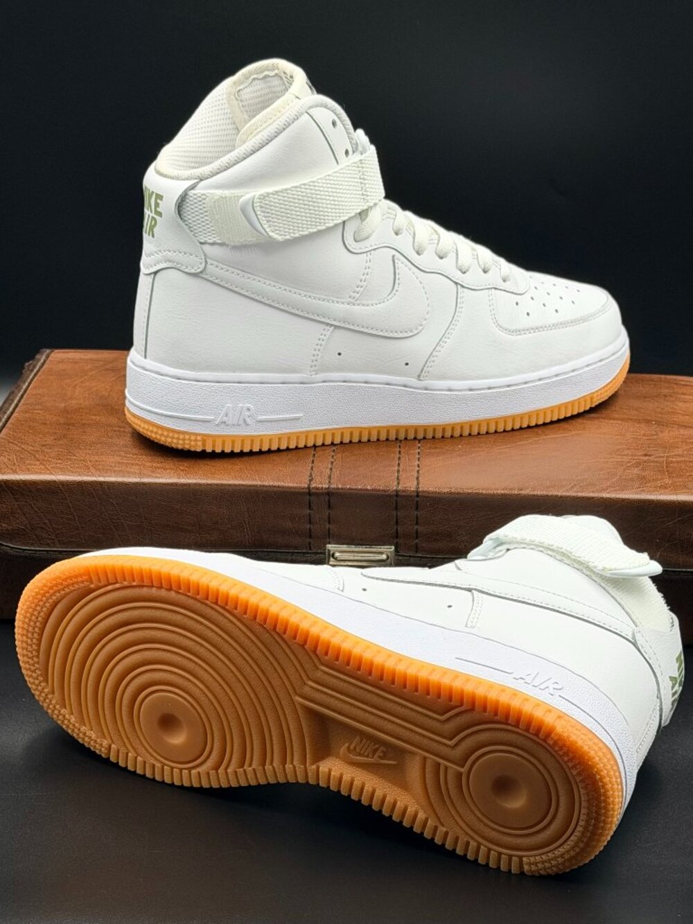 Nike Wmns Air Force 1 High By You 'White Gum'